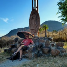 Alfred on top of the little mountain behind Charly's Bungalows - Cruz de Santa Elena